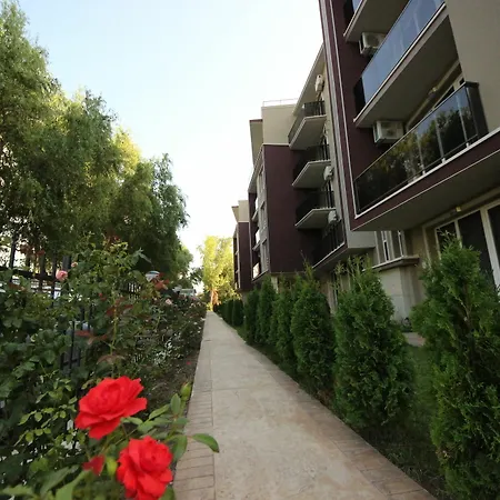 Vip Park Apartment